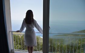 Hotel Keshtjella Llogara